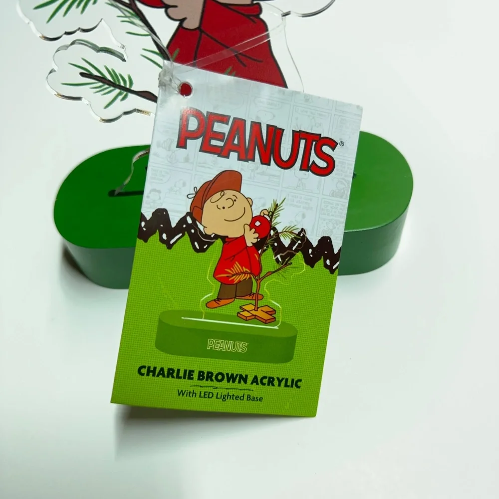Peanuts Charlie Brown Christmas Tree Acrylic Figure w LED Lighted Base Holiday